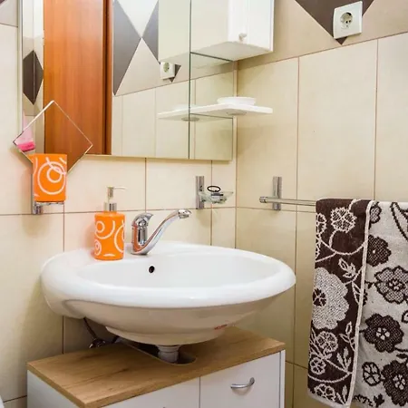 Andrea Apartman *